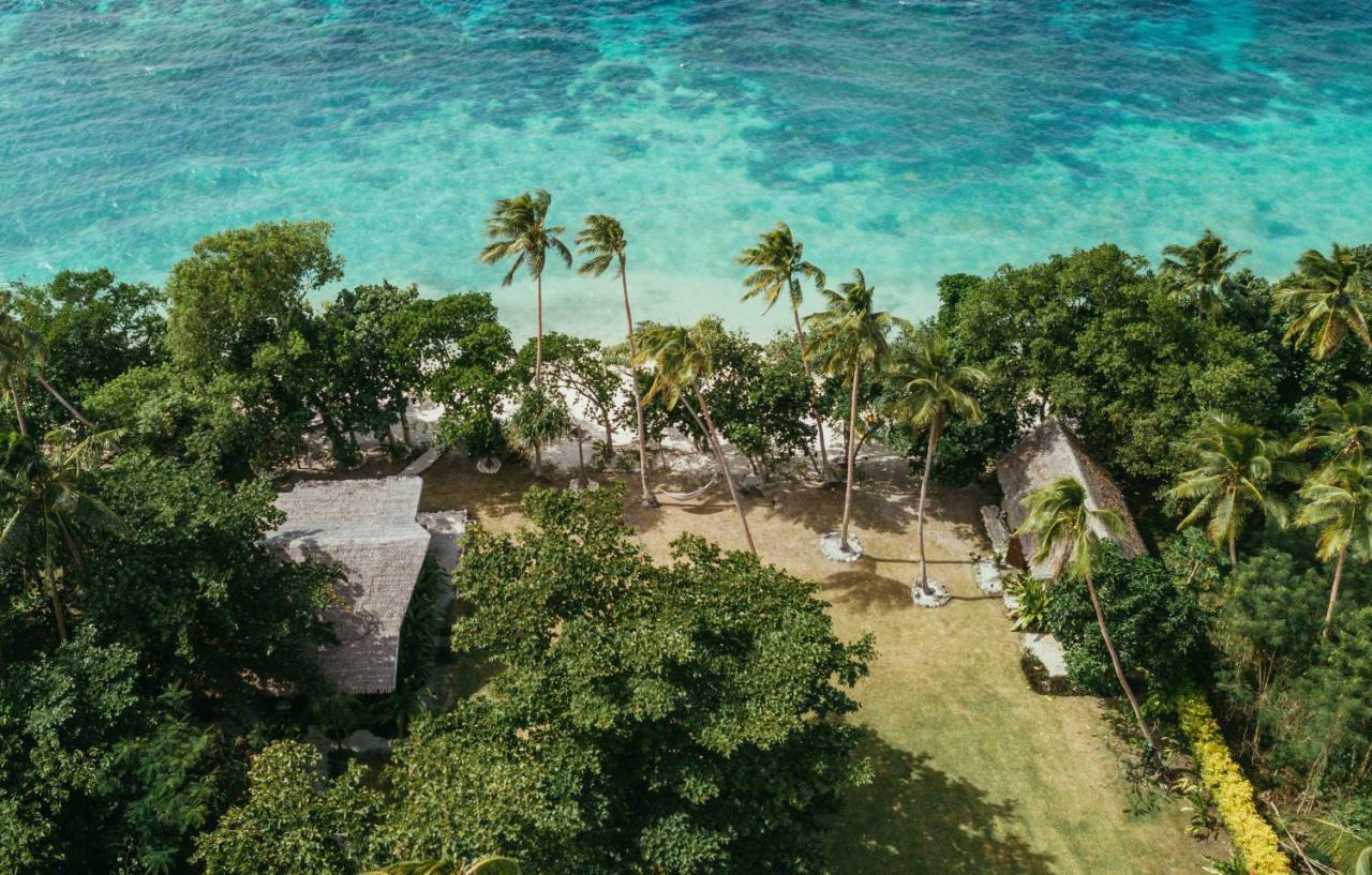 Whispering Palms - Absolute Beachfront Villas Порт-Вила Экстерьер фото